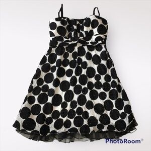 Maurices Juniors big polka dot empire dress in black and white size 9/10